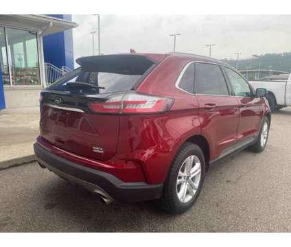 2019 Ford Edge SEL is a Red 2019 Ford Edge SEL SUV in Saint Albans WV