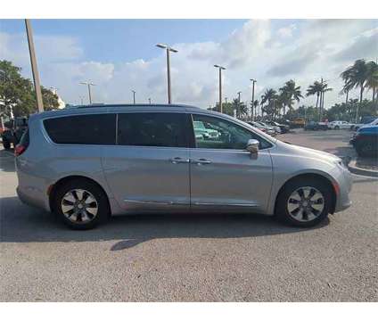 2018 Chrysler Pacifica Hybrid Limited is a Silver 2018 Chrysler Pacifica Hybrid Limited Hybrid in Naples FL