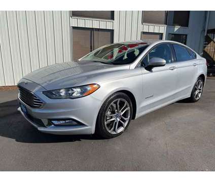 2017 Ford Fusion Hybrid SE is a Silver 2017 Ford Fusion Hybrid SE Hybrid in Mcminnville OR