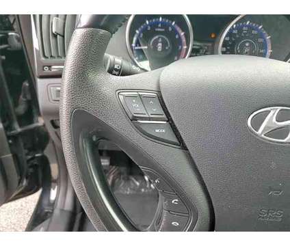 2013 Hyundai Sonata Limited is a 2013 Hyundai Sonata Limited Sedan in Elmhurst IL