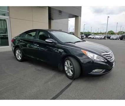 2013 Hyundai Sonata Limited is a 2013 Hyundai Sonata Limited Sedan in Elmhurst IL