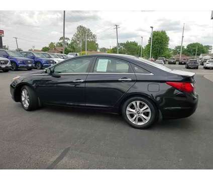 2013 Hyundai Sonata Limited is a 2013 Hyundai Sonata Limited Sedan in Elmhurst IL