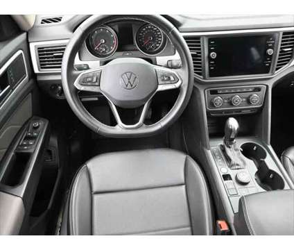 2021 Volkswagen Atlas 3.6L V6 SE w/Technology is a Grey, Silver 2021 Volkswagen Atlas SUV in Dubuque IA