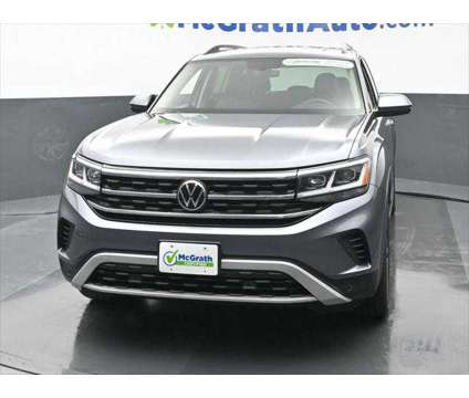 2021 Volkswagen Atlas 3.6L V6 SE w/Technology is a Grey, Silver 2021 Volkswagen Atlas SUV in Dubuque IA