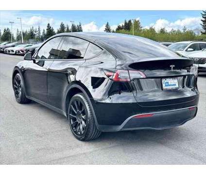 2022 Tesla Model Y Long Range Dual Motor All-Wheel Drive is a Black 2022 Station Wagon in Everett WA