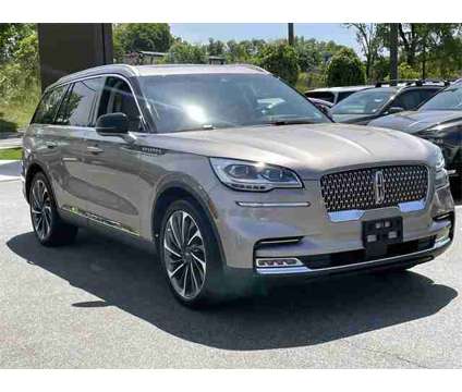 2021 Lincoln Aviator Reserve is a Brown 2021 Lincoln Aviator SUV in West Islip NY