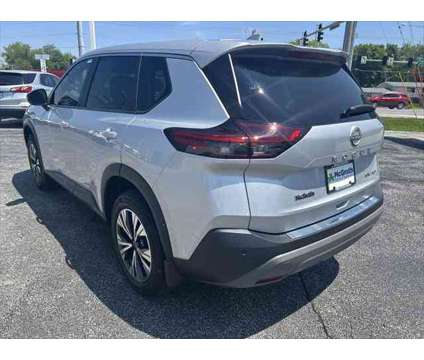 2022 Nissan Rogue SV Intelligent AWD is a Silver 2022 Nissan Rogue SV Station Wagon in Dubuque IA
