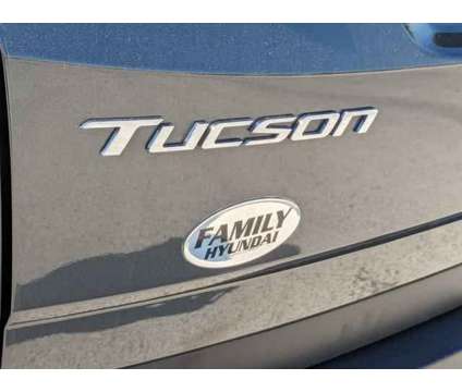 2024 Hyundai Tucson SE is a Grey 2024 Hyundai Tucson SE SUV in Tinley Park IL