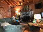 Cottage 1200 sq ft 2B bed 2 baths in Petoskey