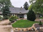 1193 Sunset Dr, East Peoria, IL 61611