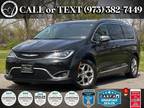 2017 Chrysler Pacifica Limited Front-Wheel Drive Passenger Van