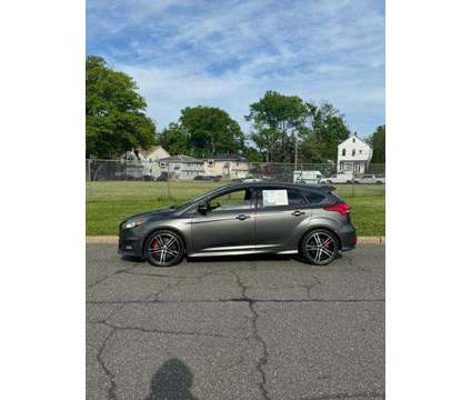 2017 Ford Focus for sale is a Grey 2017 Ford Focus Car for Sale in Avenel NJ