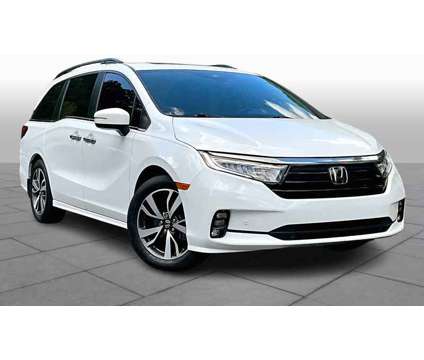 2021UsedHondaUsedOdyssey is a Silver, White 2021 Honda Odyssey Car for Sale in Bluffton SC