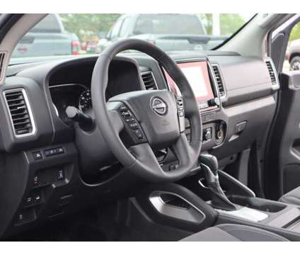 2024 Nissan Frontier SV is a 2024 Nissan frontier SV Car for Sale in Rockford IL