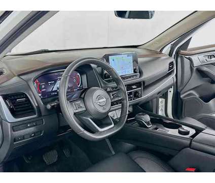 2022 Nissan Rogue Platinum AWD is a White 2022 Nissan Rogue Car for Sale in Rockford IL