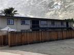 Flat For Rent In Santa Ana, California