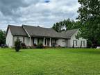 Home For Sale In Greenbrier, Tennessee