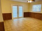 Home For Rent In Tavares, Florida