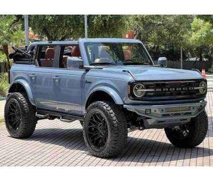 2024 Ford Bronco for sale is a Blue, Grey 2024 Ford Bronco Car for Sale in Tampa FL