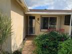 Boca Raton 2BA, Freshly painted and ready for new tenants.