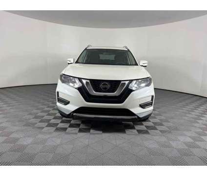 2018 Nissan Rogue SV is a White 2018 Nissan Rogue SV SUV in Charleston SC