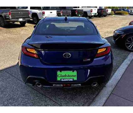 2024 Toyota GR86 Base is a Blue 2024 Base Coupe in Gladstone OR