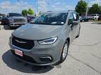 2022 Chrysler Pacifica Touring L 1 OWNER/ FWD