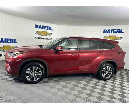 2022 Toyota Highlander XLE is a Red 2022 Toyota Highlander XLE SUV in Wexford PA