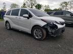 Salvage 2024 Toyota Sienna LIMITED for Sale