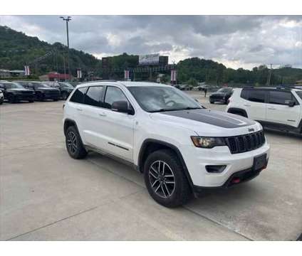 2019 Jeep Grand Cherokee Trailhawk is a White 2019 Jeep grand cherokee Trailhawk SUV in Pikeville KY