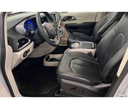 2022 Chrysler Pacifica Touring L is a Silver 2022 Chrysler Pacifica Touring Van in Saint George UT