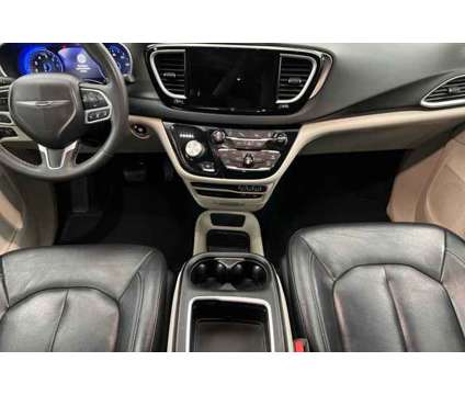 2022 Chrysler Pacifica Touring L is a White 2022 Chrysler Pacifica Touring Van in Saint George UT