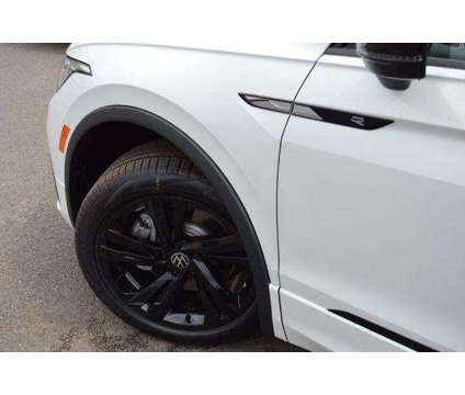 2024 Volkswagen Tiguan 2.0T SE R-Line Black is a White 2024 Volkswagen Tiguan 2.0T SUV in Highland Park IL
