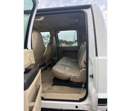 2008 Ford F-450 Super Duty LARIAT is a White 2008 Ford F-450 Lariat Car for Sale in Fort Lauderdale FL