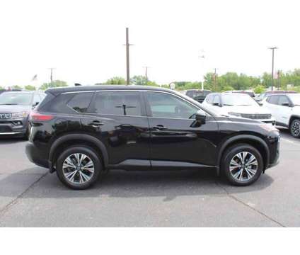 2022UsedNissanUsedRogue is a Black 2022 Nissan Rogue SV SUV in Greenwood IN