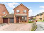 3 bedroom link detached house for sale in Thirlmere Close, Bordon, Hampshire