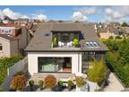 Drumlin Drive, Milngavie, East Dunbartonshire, G62 6NH 3 bed detached house for