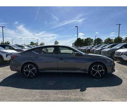 2024 Nissan Altima 2.5 SR is a 2024 Nissan Altima 2.5 Trim Car for Sale in Southaven MS
