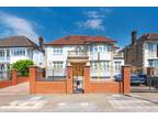 6 Bedroom House for Sale in Donnington Road