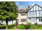 4+ bedroom house for sale in Woodlands Grove, Coulsdon, CR5