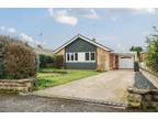 2 bedroom bungalow for sale in Beech Road, Thame, OX9