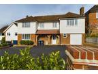 5 bedroom detached house for sale in Nightingale Close, East Grinstead