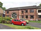 2 bedroom flat for sale in Cavendish Close, Macclesfield, SK10