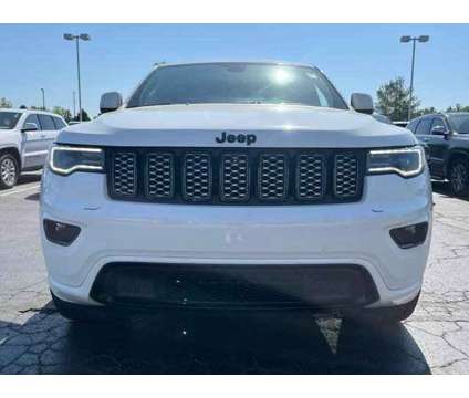 2021 Jeep Grand Cherokee Laredo X is a White 2021 Jeep grand cherokee Laredo Car for Sale in Pataskala OH