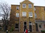 Bridle Close, Kingston upon Thames, KT1 2JN 2 bed flat to rent - £1,550 pcm