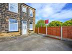 2 bedroom terraced house for sale in Hembrigg Terrace, Morley, LS27