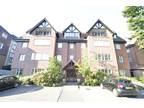 2+ bedroom flat/apartment to rent in Foxley Lane, Purley, CR8
