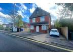 Property & Houses to Rent: 104D Kings Road, Fleet