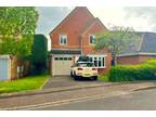 Property & Houses to Rent: 3 The Shrubbery, Farnborough