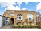 3 Bedroom Flat for Sale in Clare Lane